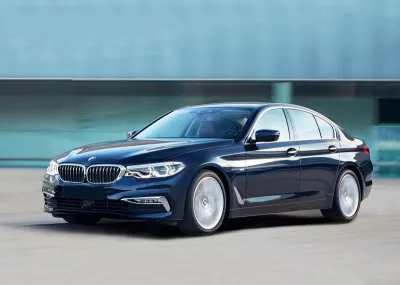 123oto THAY KÍNH XE Ô TÔ BMW 520i tận nơi